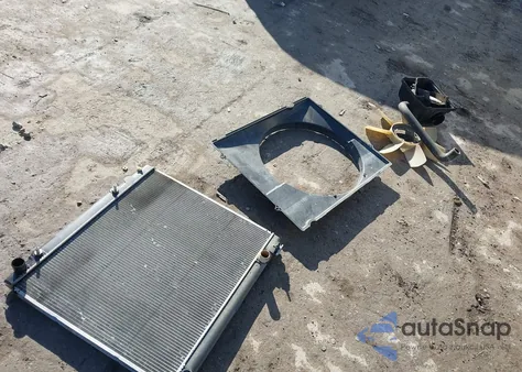 2003 Toyota Sequoia Sr5 V8 from USA, damaged, VIN 5TDZT34A03S183792